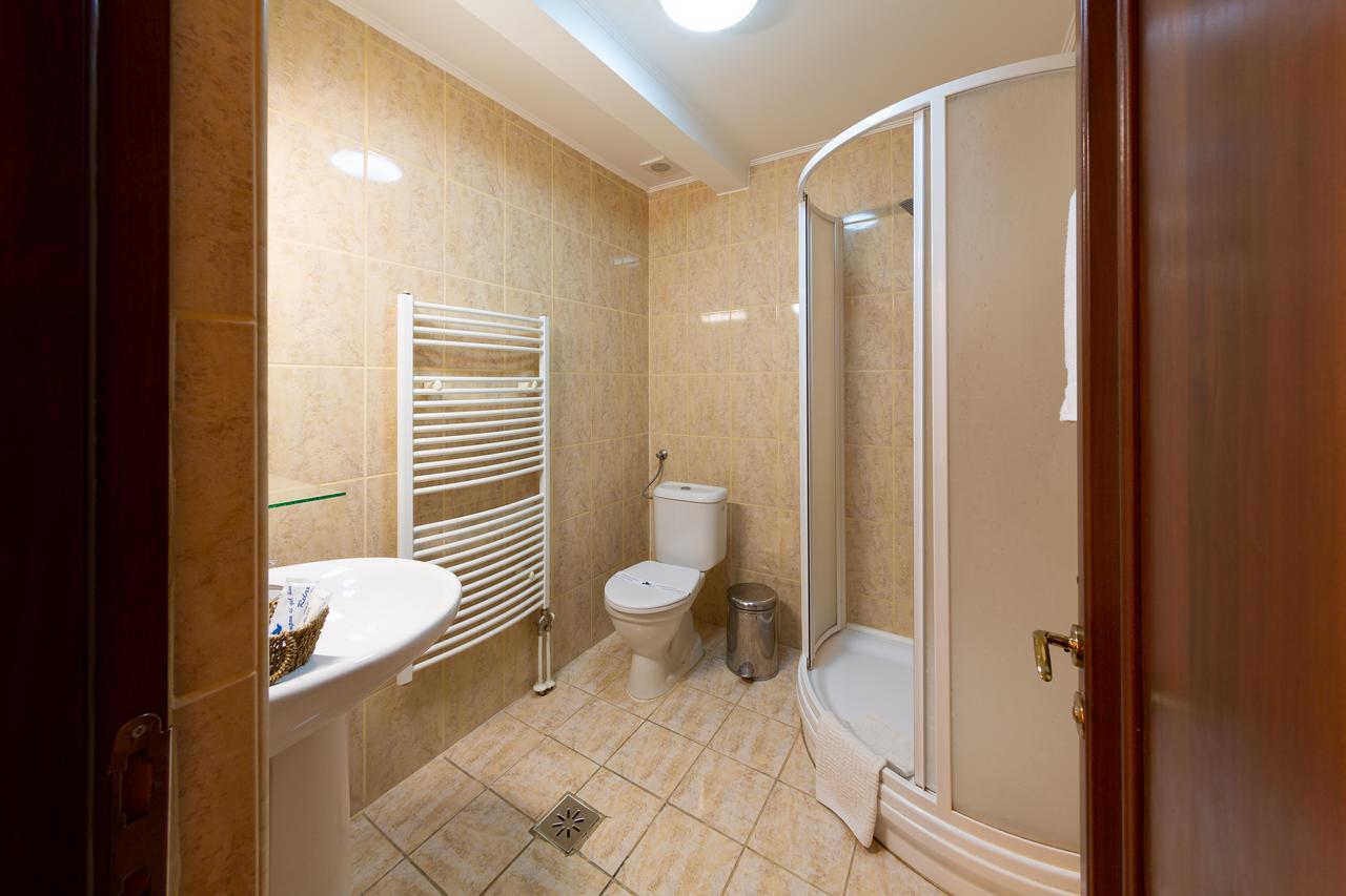 Hotel Casa Danielescu Târgu Jiu Esterno foto